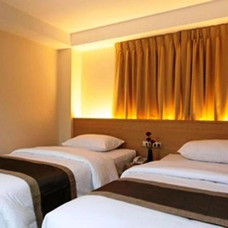 Gateway Hotel Pratunam Bangkok Buitenkant foto