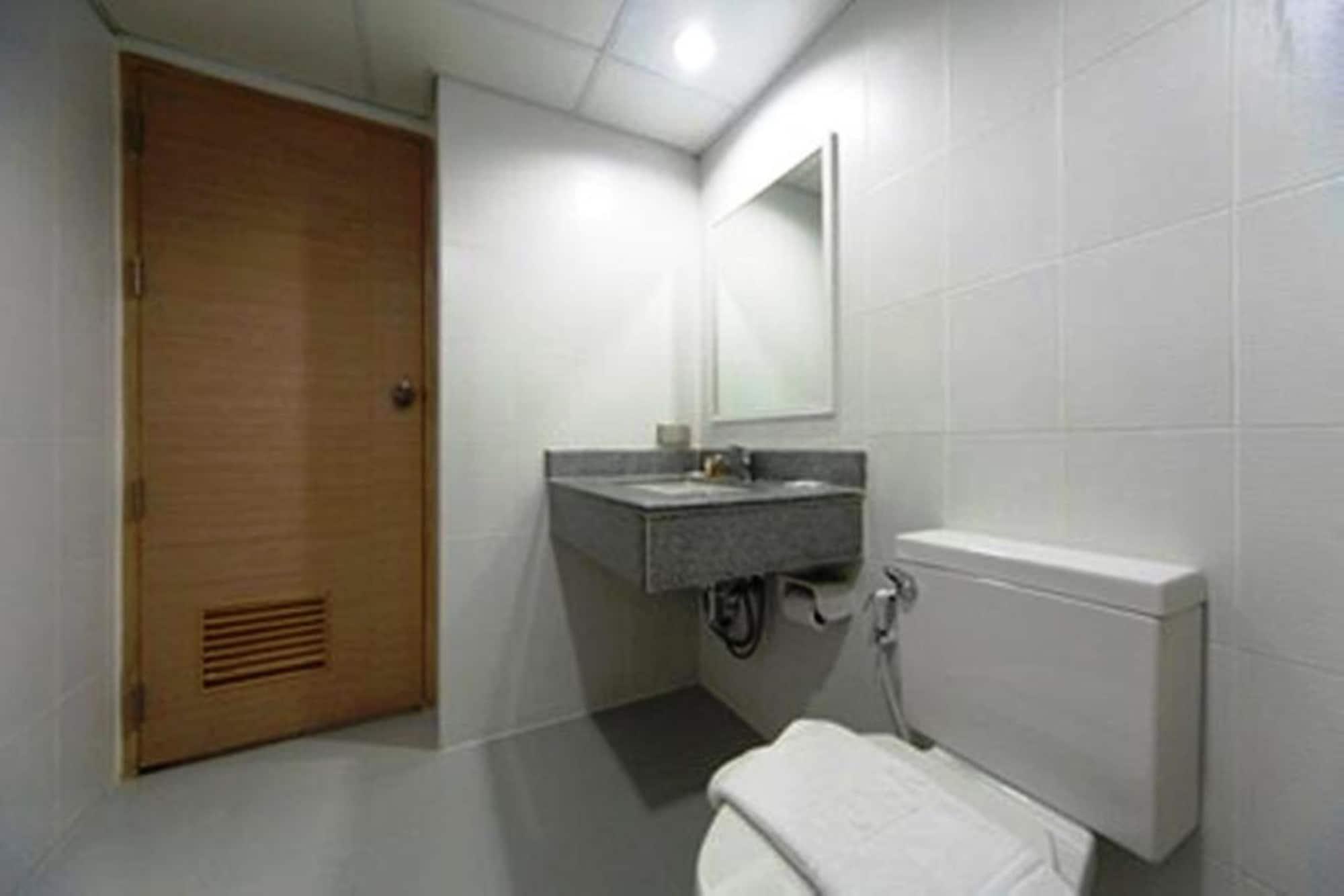 Gateway Hotel Pratunam Bangkok Buitenkant foto